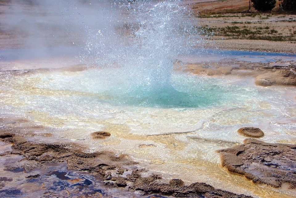 Yellowstone Bubbling Water